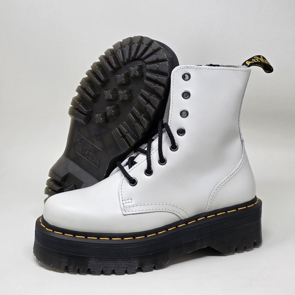 Dr Martens Jadon White Leather Ankle Platform Boots Men Size US 5 Women 6 New - Picture 1 of 11
